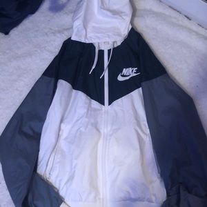 nike windbreaker